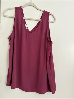 Maurices V-Neck Sleeveless Tank Top in Plum